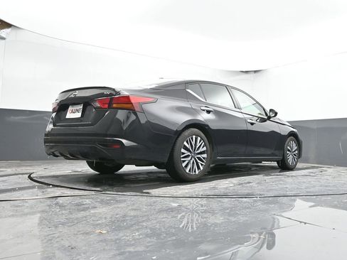 Used 2024 Nissan Altima 2.5 SV image 50