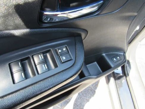 Used 2017 Honda Pilot EX-L image 11