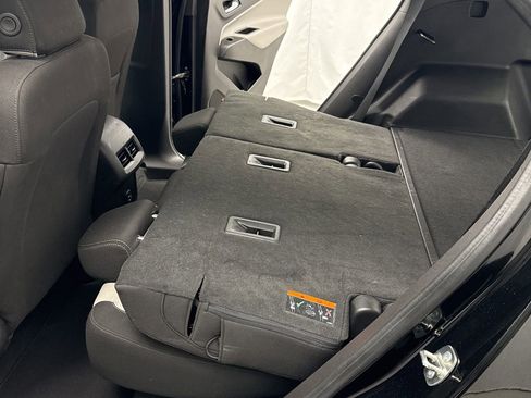 Used 2024 Chevrolet Equinox LT FWD image 38