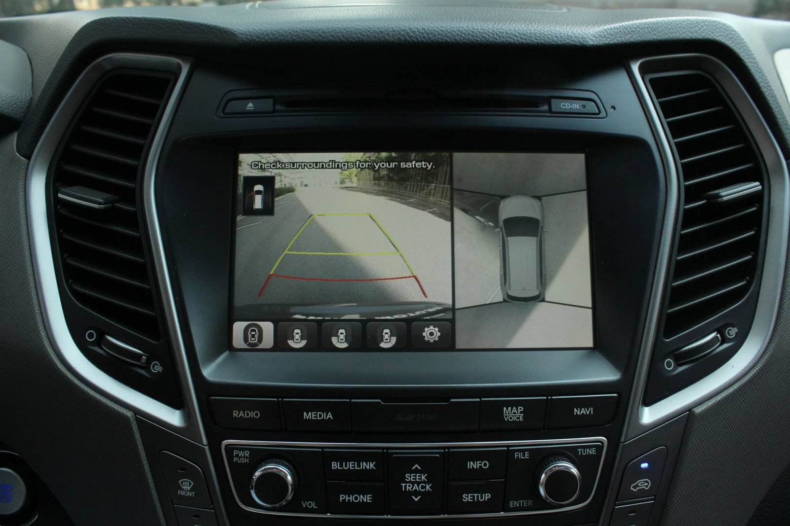 Used 2017 Hyundai Santa Fe Limited AWD/4WD image 37