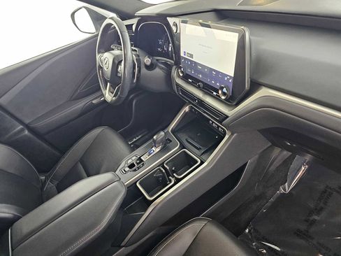 Used 2024 Lexus TX 350 AWD w/ Captains Chair Package image 11