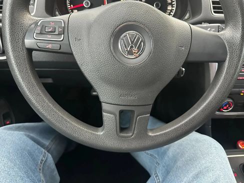 Used 2014 Volkswagen Passat 1.8T S FWD image 8