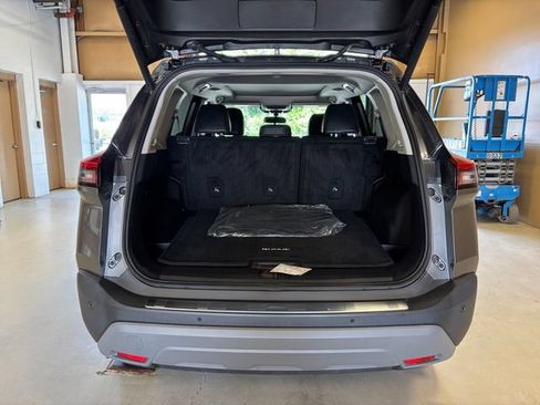 Used 2023 Nissan Rogue SV w/ SV Premium B Package AWD/4WD image 24