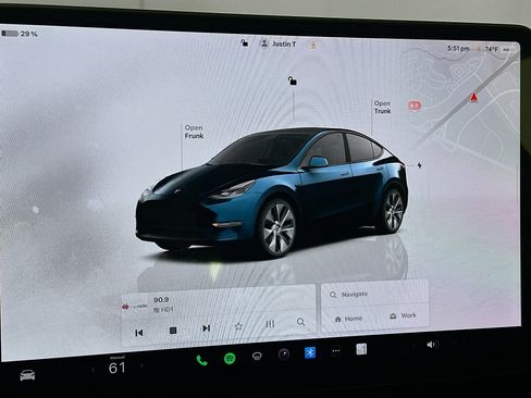 Used 2024 Tesla Model Y Long Range image 19