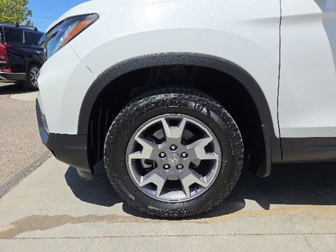 Certified 2022 Honda Passport TrailSport image 9
