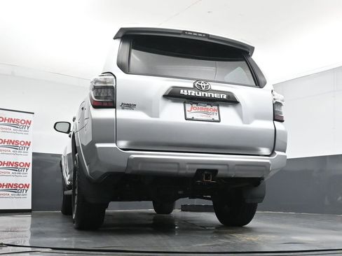 Used 2024 Toyota 4Runner TRD Off-Road Premium AWD/4WD image 36
