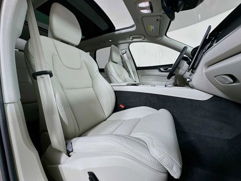 New 2026 Volvo XC60 T8 Ultra w/ Protection Package Premier image 26