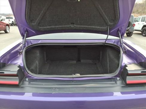 Used 2018 Dodge Challenger GT w/ GT Interior Package image 6