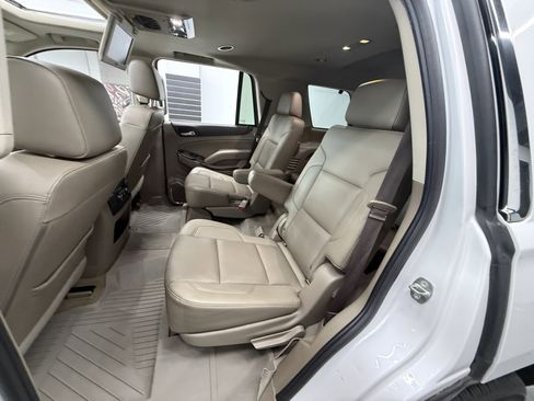 Used 2018 GMC Yukon SLT w/ Premium Edition AWD/4WD image 18