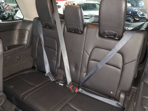 Used 2022 Nissan Pathfinder Platinum w/ Cargo Package FWD image 26