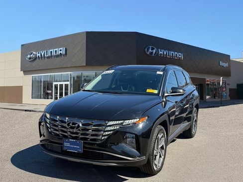 Certified 2023 Hyundai Tucson Limited AWD/4WD image 4