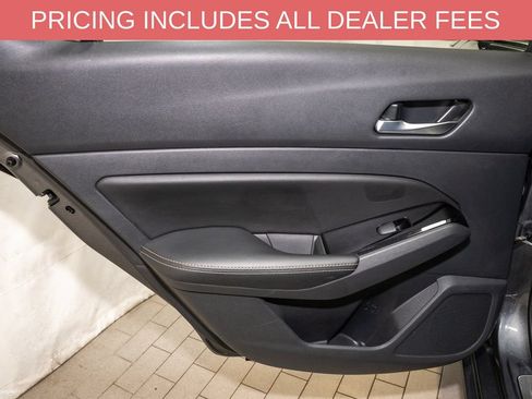 Used 2024 Nissan Altima 2.5 SL AWD/4WD image 10