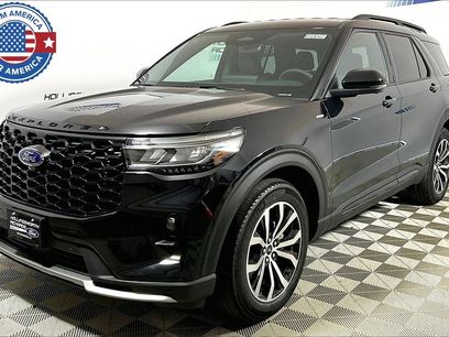 New 2025 Ford Explorer ST-Line w/ Premium Package