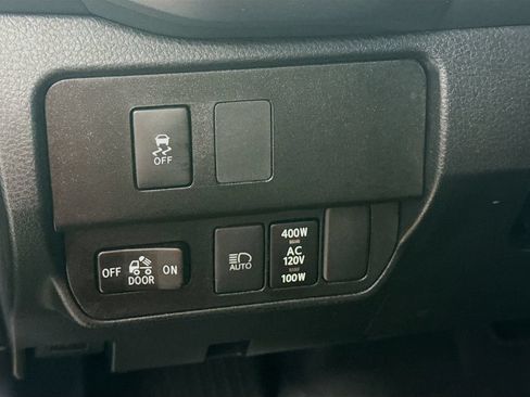 Certified 2022 Toyota Tacoma TRD Sport w/ Technology Package AWD/4WD image 11