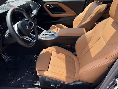 Used 2025 BMW M240i Coupe RWD image 9
