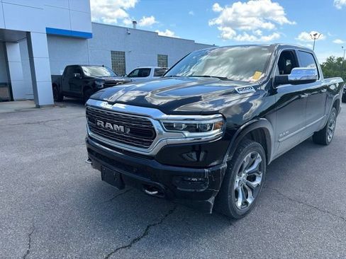 Used 2021 RAM 1500 Limited w/ Body Color Bumper Group AWD/4WD image 3