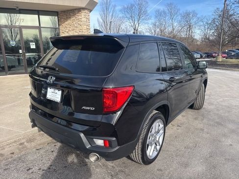 Used 2025 Honda Passport EX-L image 3