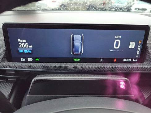 Used 2022 Ford Mustang Mach-E Premium image 7