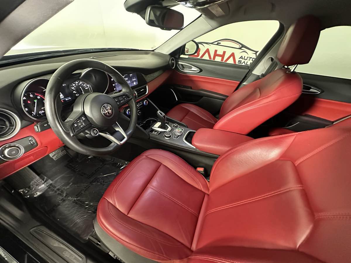 Used 2021 Alfa Romeo Giulia Sprint w/ Active Assist 1 Package RWD image 21