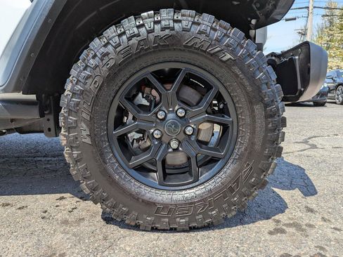 Used 2024 Jeep Wrangler Sport AWD/4WD image 45