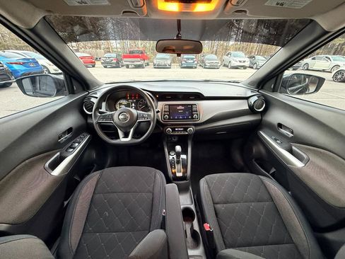 Used 2018 Nissan Kicks SV image 7