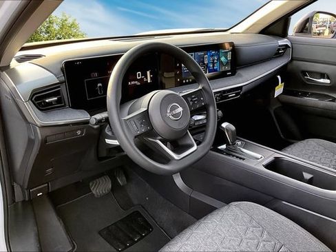New 2026 Nissan Kicks SV w/ Cold Weather Package FWD image 7