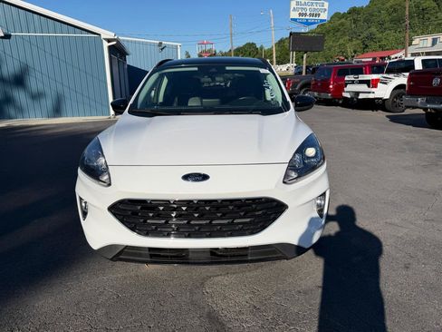 Used 2022 Ford Escape SEL w/ SEL Stealth AWD Package image 2