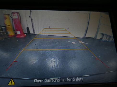 Used 2017 Chevrolet Equinox LT w/ Convenience Package image 17