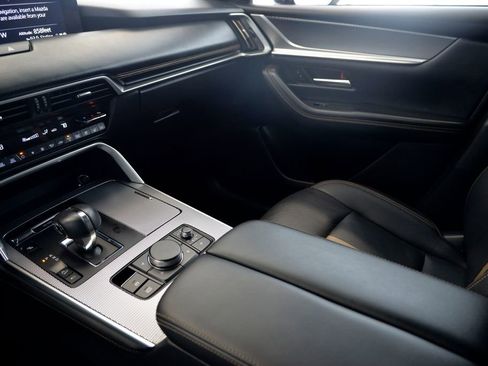 Certified 2024 MAZDA CX-90 Plug-In Hybrid w/ Premium Plus image 27