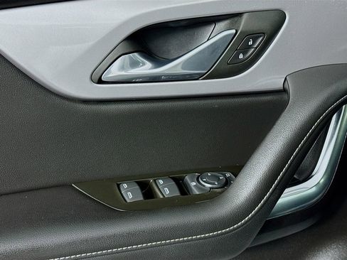 Used 2024 Chevrolet Blazer LT image 19