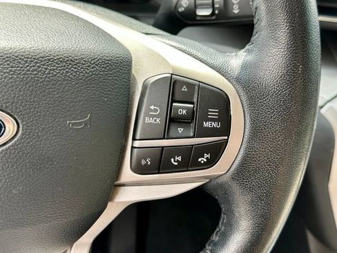 Used 2021 Ford Explorer XLT w/ Equipment Group 202A RWD image 34
