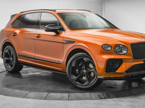 Certified 2022 Bentley Bentayga image 1