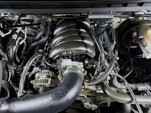 Used 2017 Chevrolet Silverado 1500 LT w/ All Star Edition image 38