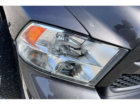 Used 2017 RAM 1500 Express AWD/4WD image 33