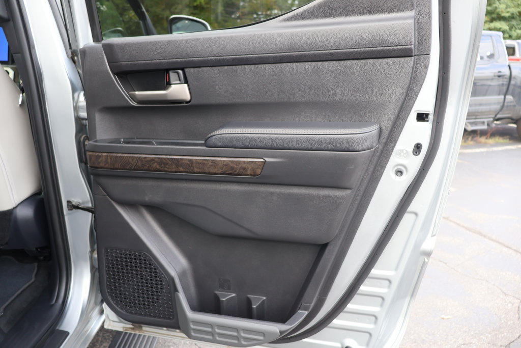 Certified 2025 Toyota Tacoma Limited AWD/4WD image 17