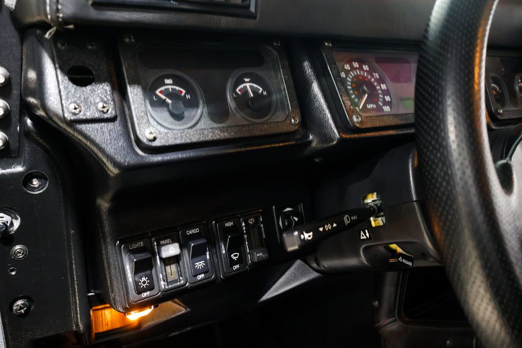 Used 2003 HUMMER H1 4-Door Wagon AWD/4WD image 31