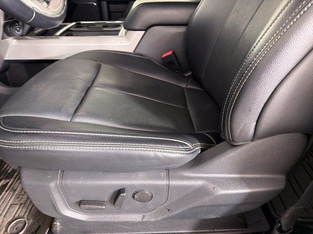 Used 2022 Ford F350 Lariat w/ Chrome Package AWD/4WD image 24