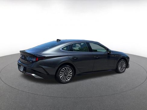 Used 2025 Hyundai Sonata SEL FWD image 14