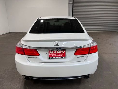 Used 2014 Honda Accord Sport image 4