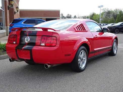 Used 2006 Ford Mustang Premium image 3