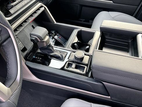 New 2026 Toyota Tundra SR5 AWD/4WD image 7