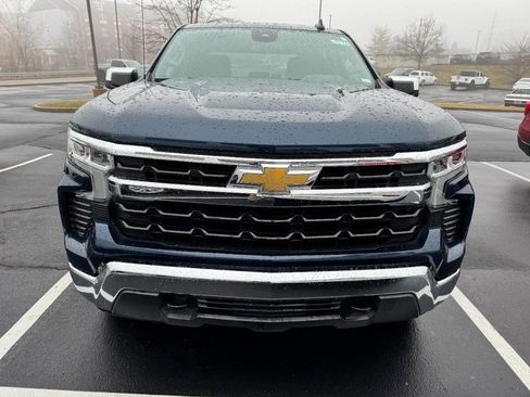 Used 2022 Chevrolet Silverado 1500 LT image 2
