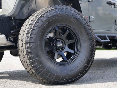 Used 2020 Jeep Gladiator Mojave w/ Trailer Tow Package image 23