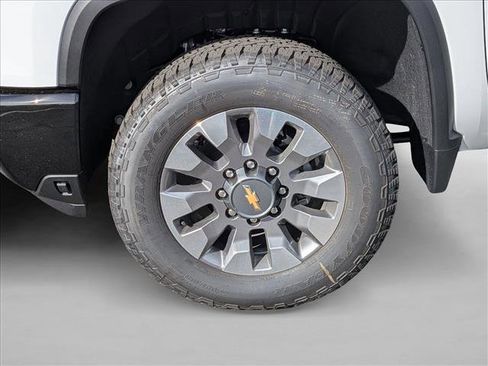 New 2026 Chevrolet Silverado 2500 Custom w/ Custom Value Package image 10