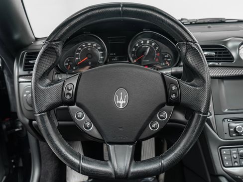 Used 2014 Maserati GranTurismo Convertible image 15