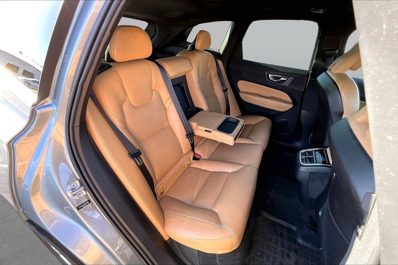 Used 2019 Volvo XC60 T5 Inscription w/ Protection Package Premier FWD image 25