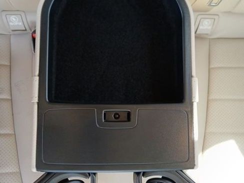 Used 2020 Mercedes-Benz GLC 300 image 15