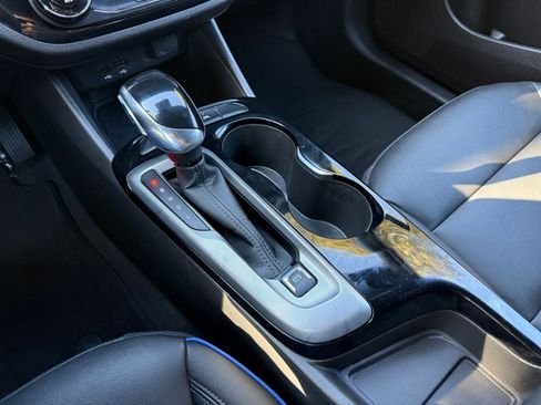 Used 2025 Buick Envista Sport Touring image 41