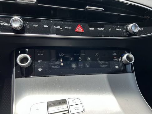 New 2026 Genesis GV70 2.5T Select AWD/4WD image 29