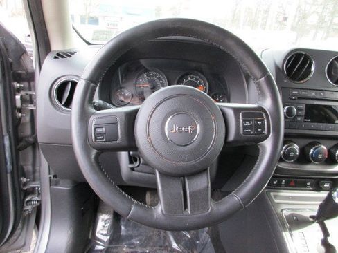 Used 2015 Jeep Patriot Latitude image 18